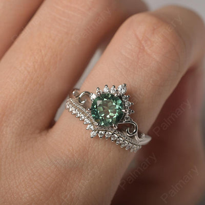Round Cut Green Sapphire Cocktail Ring - Palmary