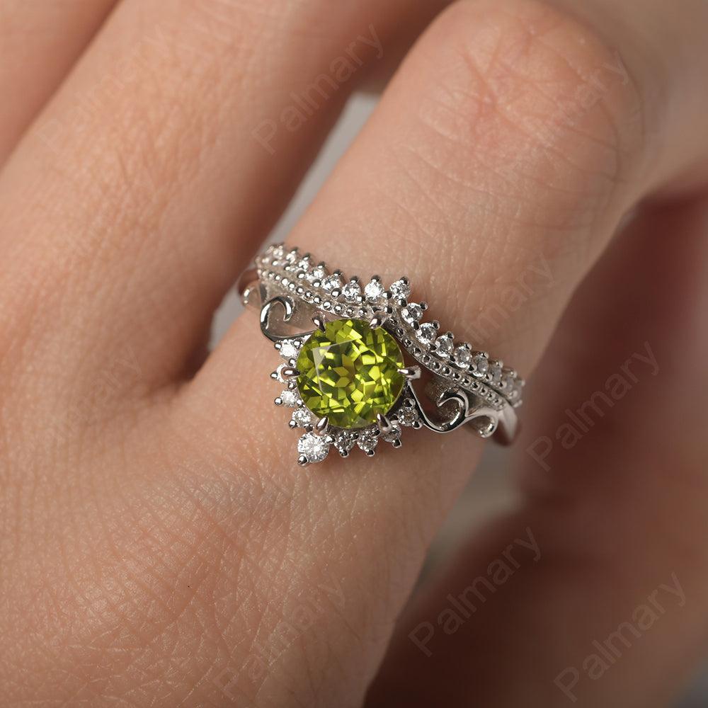 Round Cut Peridot Cocktail Ring - Palmary