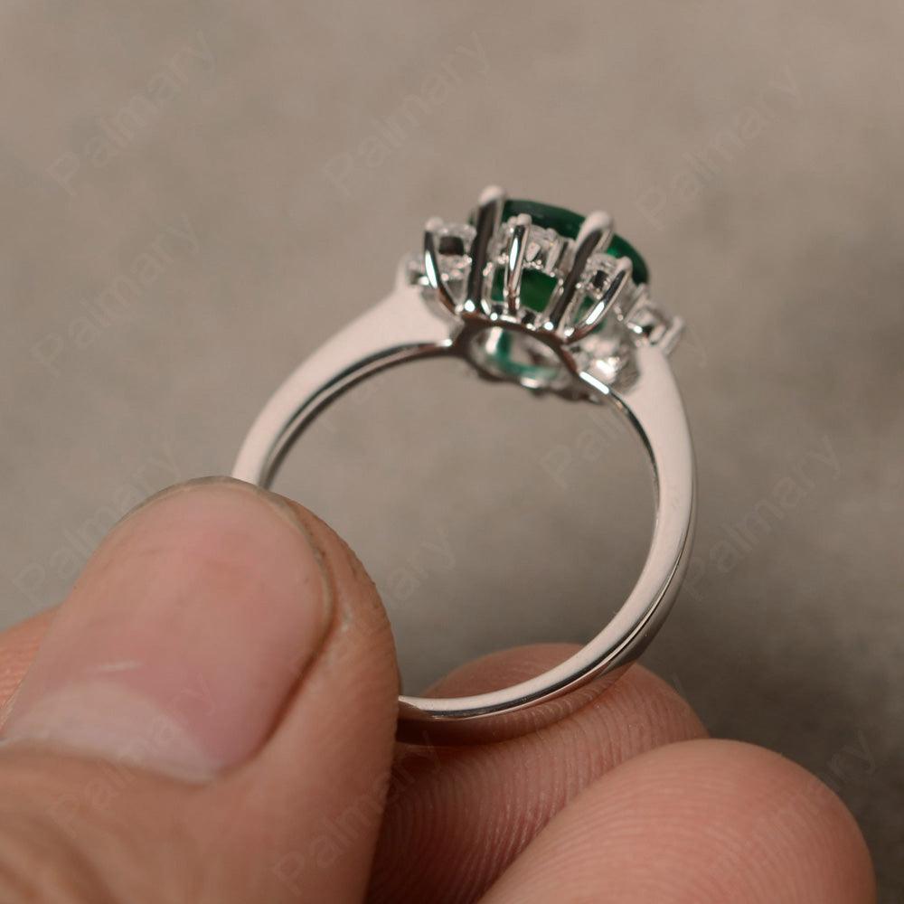 Round Cut Emerald Halo Rings - Palmary