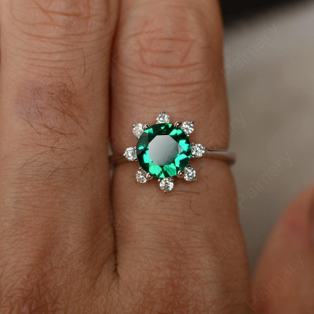 Round Cut Emerald Halo Rings - Palmary