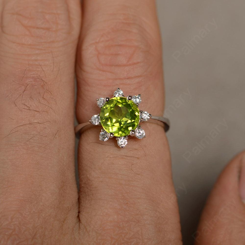 Round Cut Peridot Halo Rings - Palmary