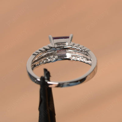 Princess Cut Alexandrite Engagement Rings - Palmary