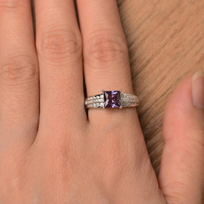 Princess Cut Alexandrite Engagement Rings - Palmary