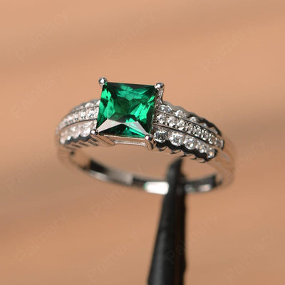 Princess Cut Emerald Engagement Rings - Palmary