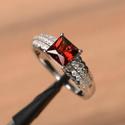 Princess Cut Garnet Engagement Rings - Palmary