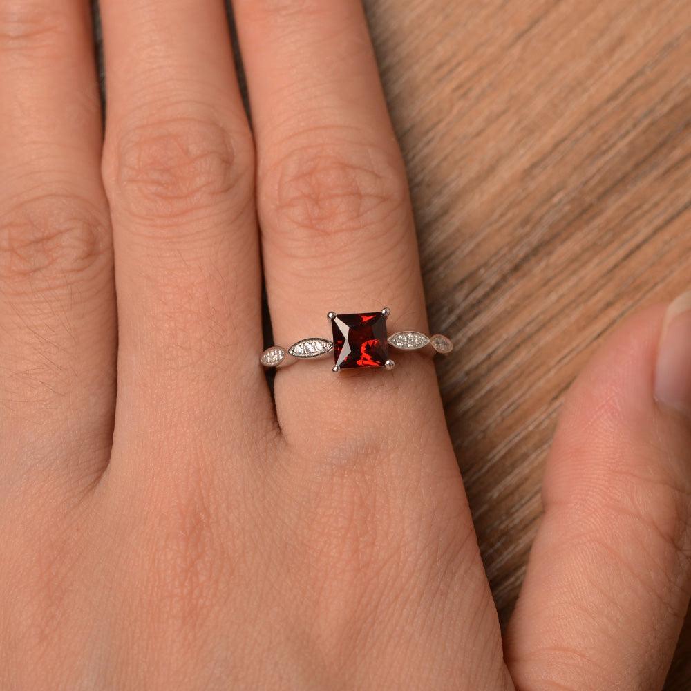 Princess Cut Garnet Rings - Palmary