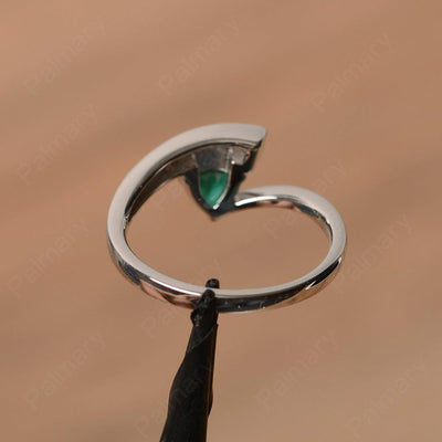Trillion Cut Emerald Engagement Rings - Palmary