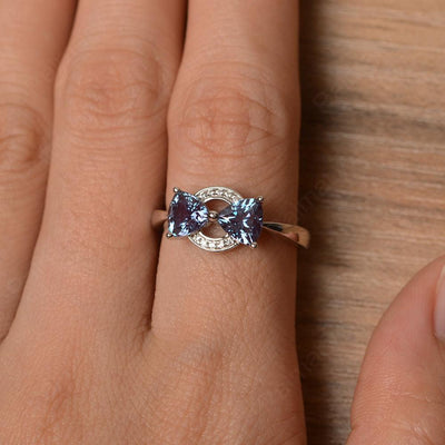 Two Stone Alexandrite Mothers Rings - Palmary